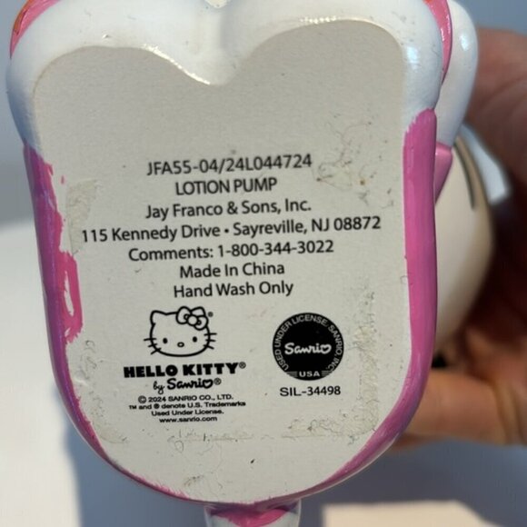 New Sanrio Hello Kitty Sculpted Soap/lotion Dispenser Bathroom rainbow - Picture 5 of 8